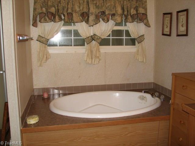850 Gallimore Road Denton, NC 27239 - Photo 18 of 22 Gallery Image 18