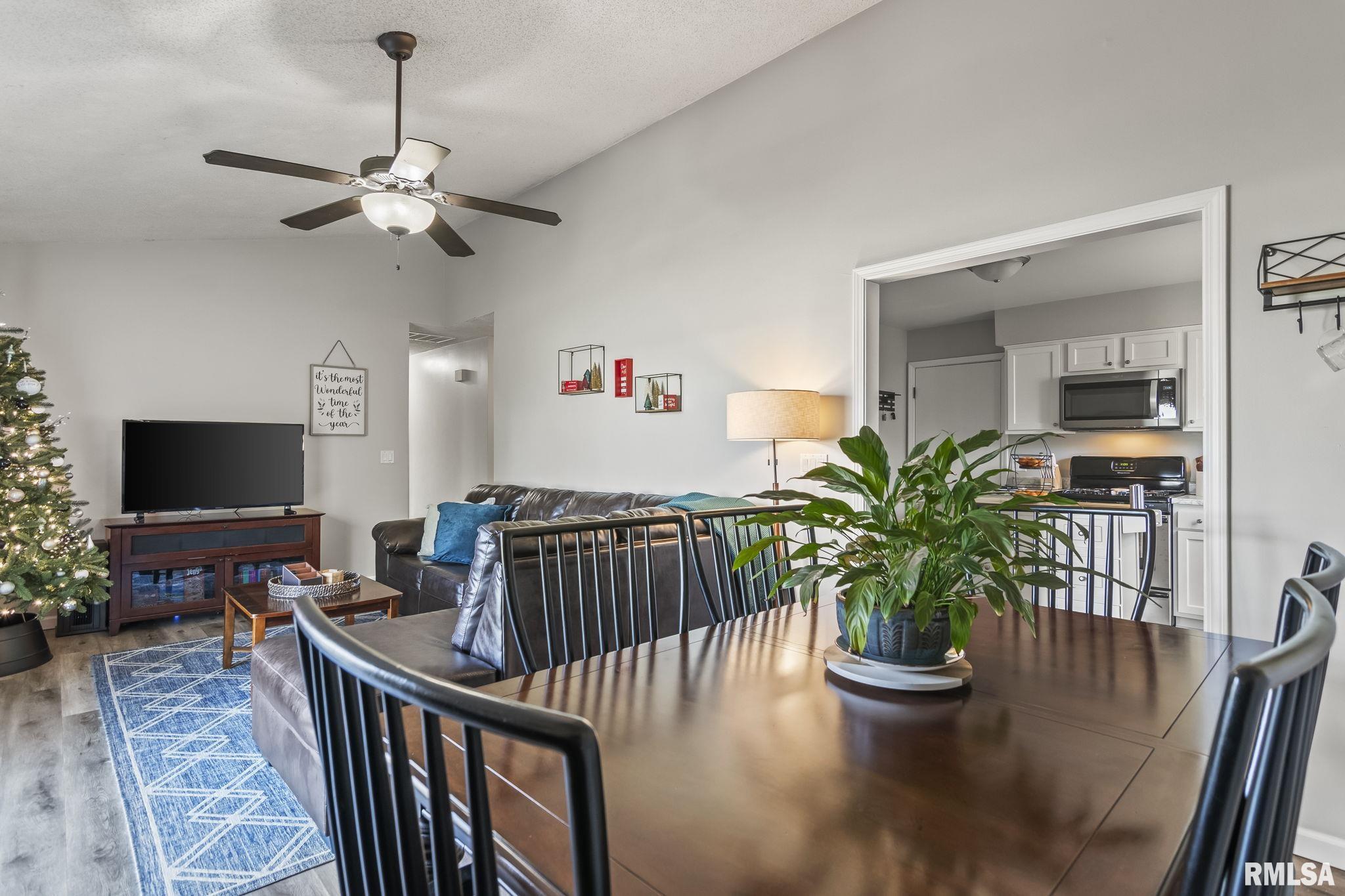 5209 Buford Street Springfield, IL 62703 - Photo 6 of 28 Gallery Image 6