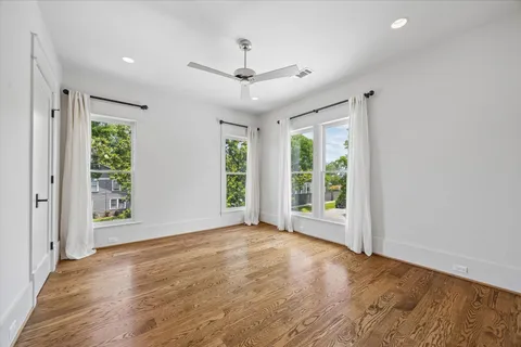 $2,450,000 | 1101 Omar Street, Houston, TX 77009