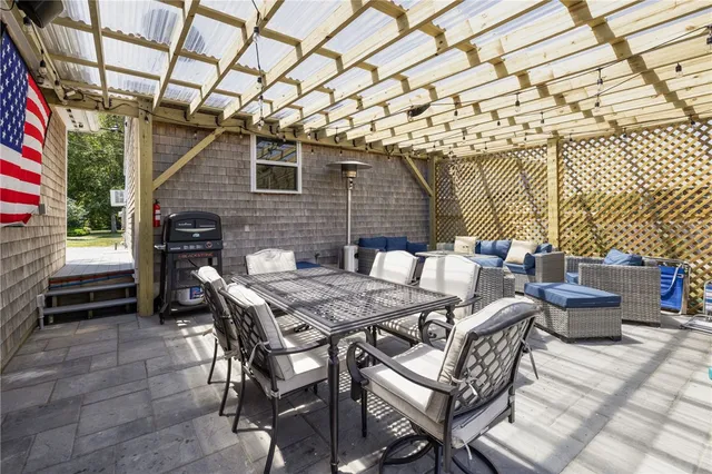 $3,000 | 340 Old Mill Lane, Portsmouth, RI 02871