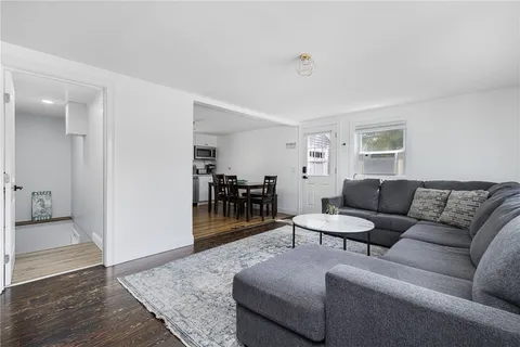 $3,000 | 340 Old Mill Lane, Portsmouth, RI 02871