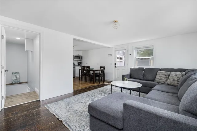 $3,000 | 340 Old Mill Lane, Portsmouth, RI 02871