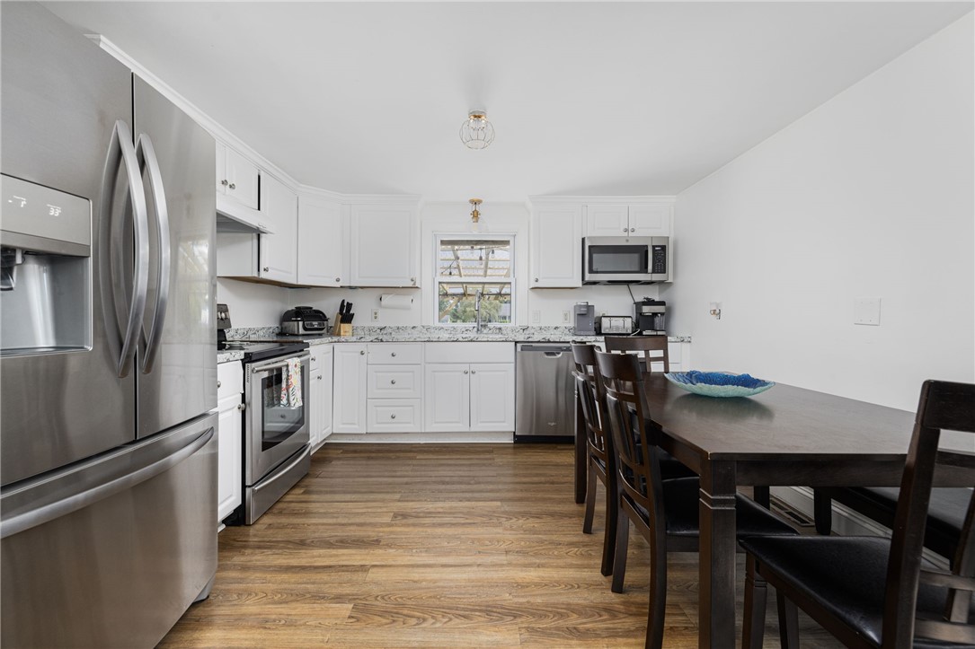 340 Old Mill Lane Portsmouth, RI 02871 - Photo 5 of 44