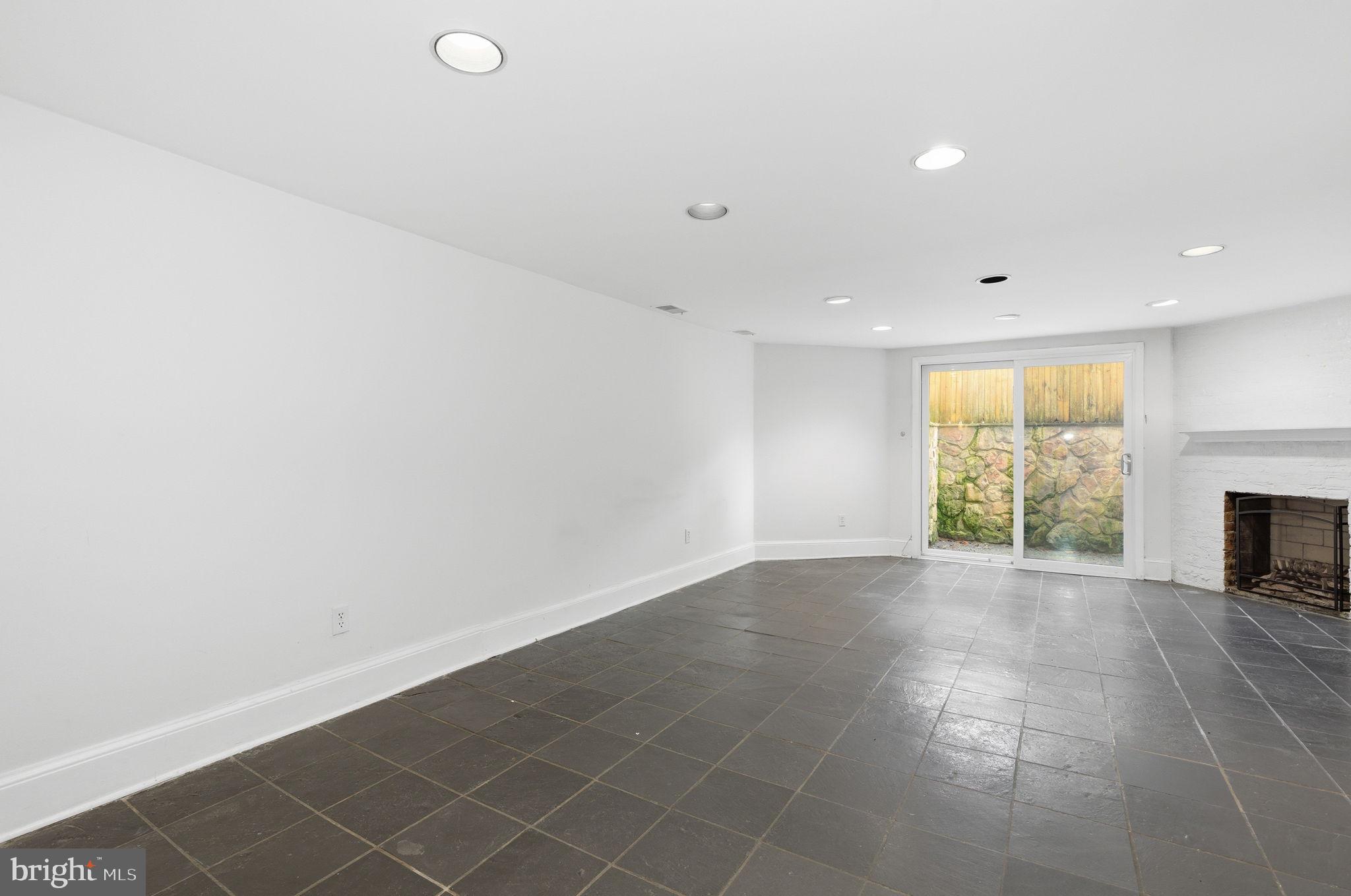 308 East Capitol Street Northeast, Unit 11 Washington, DC 20003 - Photo 9 of 34