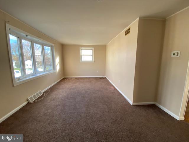 40 Louise Road New Castle, DE 19720 - Photo 3 of 20 Gallery Image 3