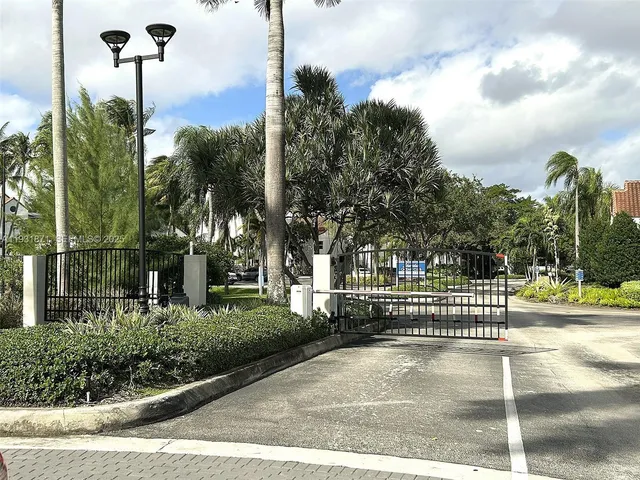 $659,000 | 606 Trafalgar Court, Dania Beach, FL 33004