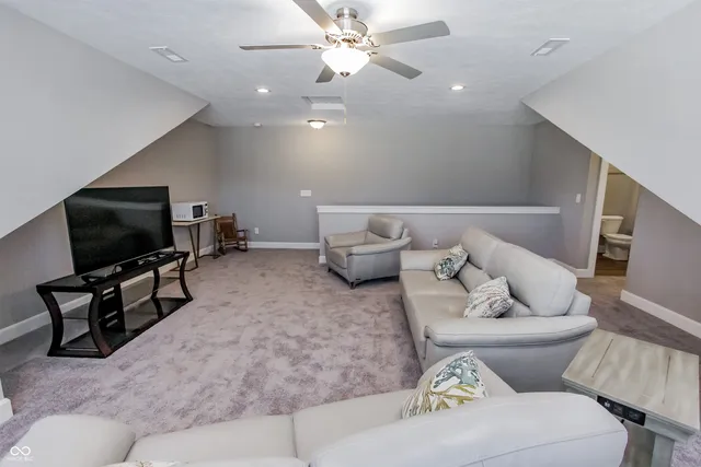 $375,000 | 2326 Saddle Drive, Shelbyville, IN 46176