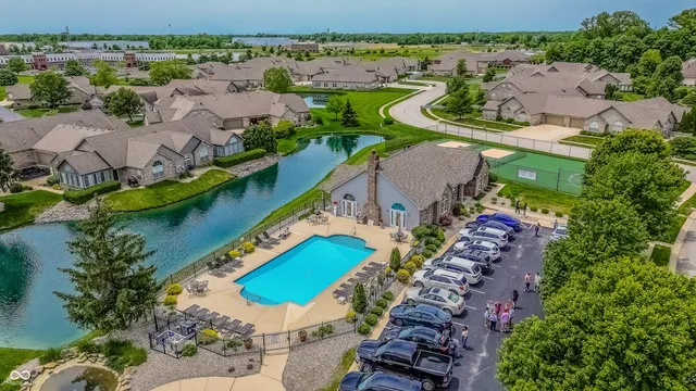 $375,000 | 2326 Saddle Drive, Shelbyville, IN 46176