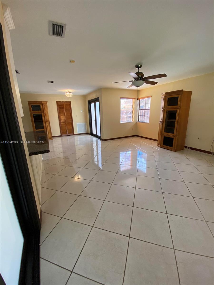 15071 Southwest 44th Terrace Miami, FL 33185 - Photo 15 of 32
