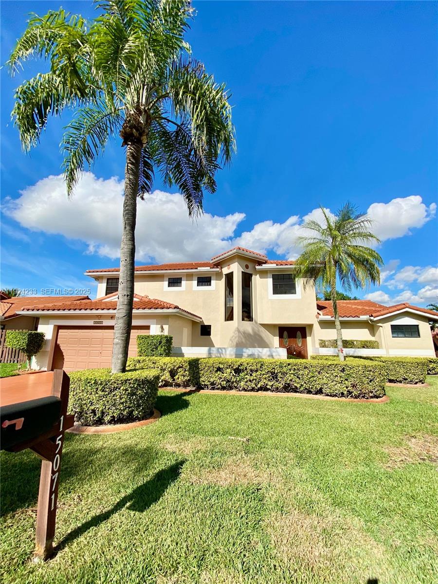 15071 Southwest 44th Terrace Miami, FL 33185 - Photo 3 of 32