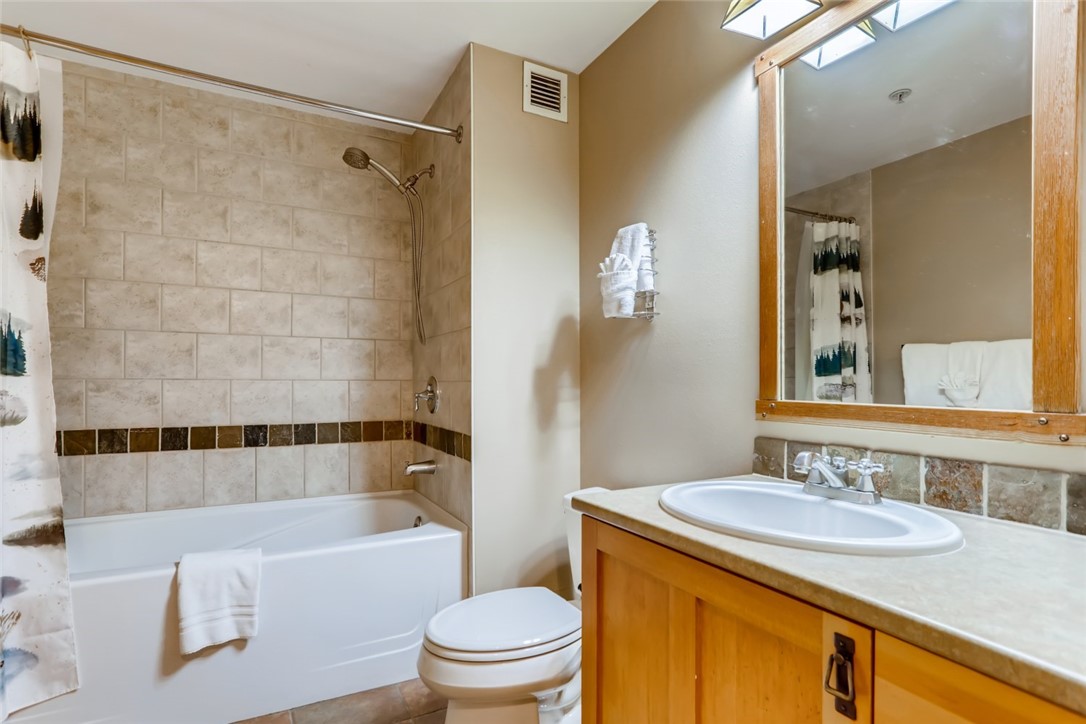 910 Copper Road, Unit 121 Frisco, CO 80443 - Photo 19 of 34 Bathroom