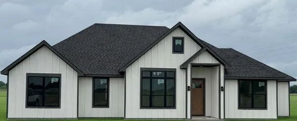 $479,900 | 761 Almand Road, Palmer, TX 75152