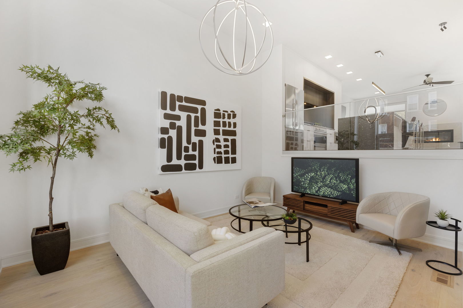 334 East Pershing Road Chicago, IL 60653 - Photo 6 of 86 a living room with furniture and a potted plant
