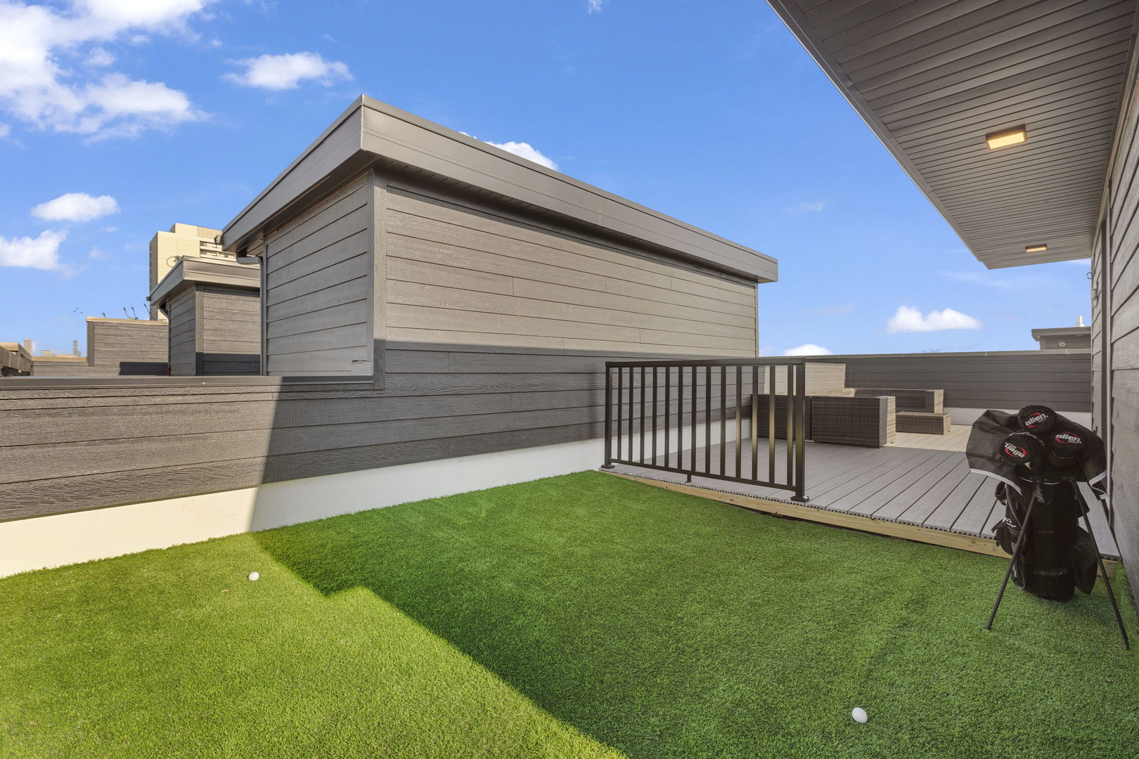 334 East Pershing Road Chicago, IL 60653 - Photo 72 of 86