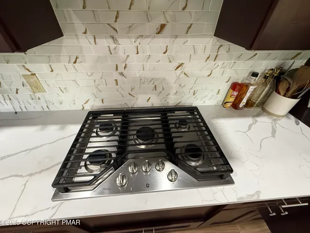 $340,000 | 63 South Fairway Drive, Lake Ariel, PA 18436