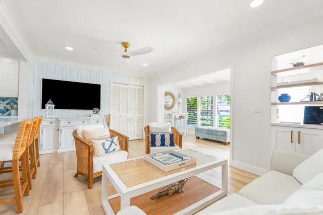 $1,995,000 | 7 Fayette Drive, Ocean Ridge, FL 33435