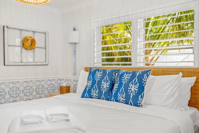 $1,995,000 | 7 Fayette Drive, Ocean Ridge, FL 33435