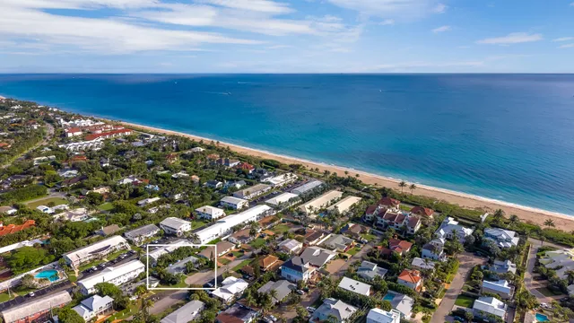 $1,995,000 | 7 Fayette Drive, Ocean Ridge, FL 33435