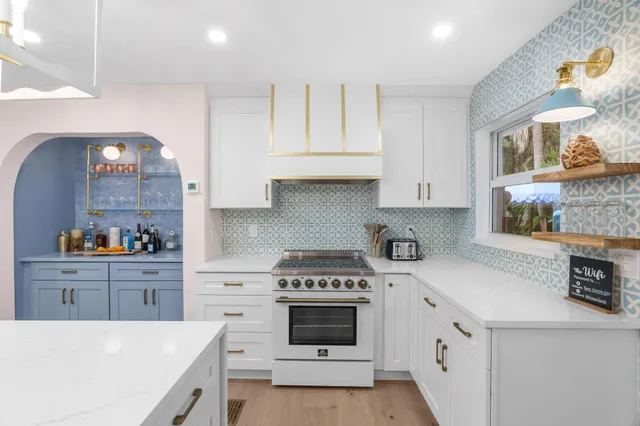 $1,995,000 | 7 Fayette Drive, Ocean Ridge, FL 33435