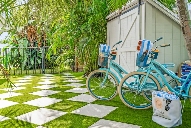 $1,995,000 | 7 Fayette Drive, Ocean Ridge, FL 33435