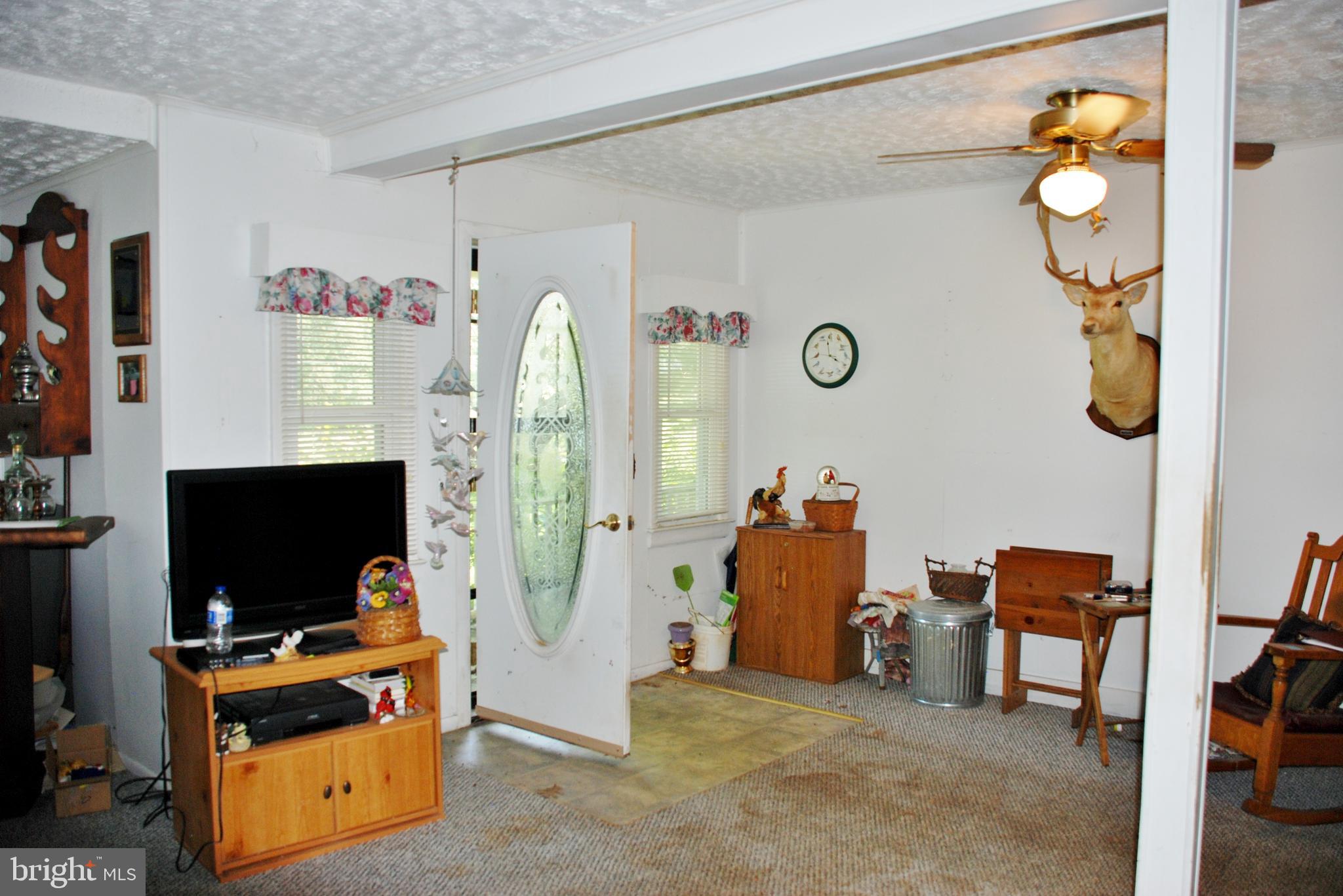 13130 Dutch Hollow Road Culpeper, VA 22701 - Photo 33 of 51 Family room or primary bedroom