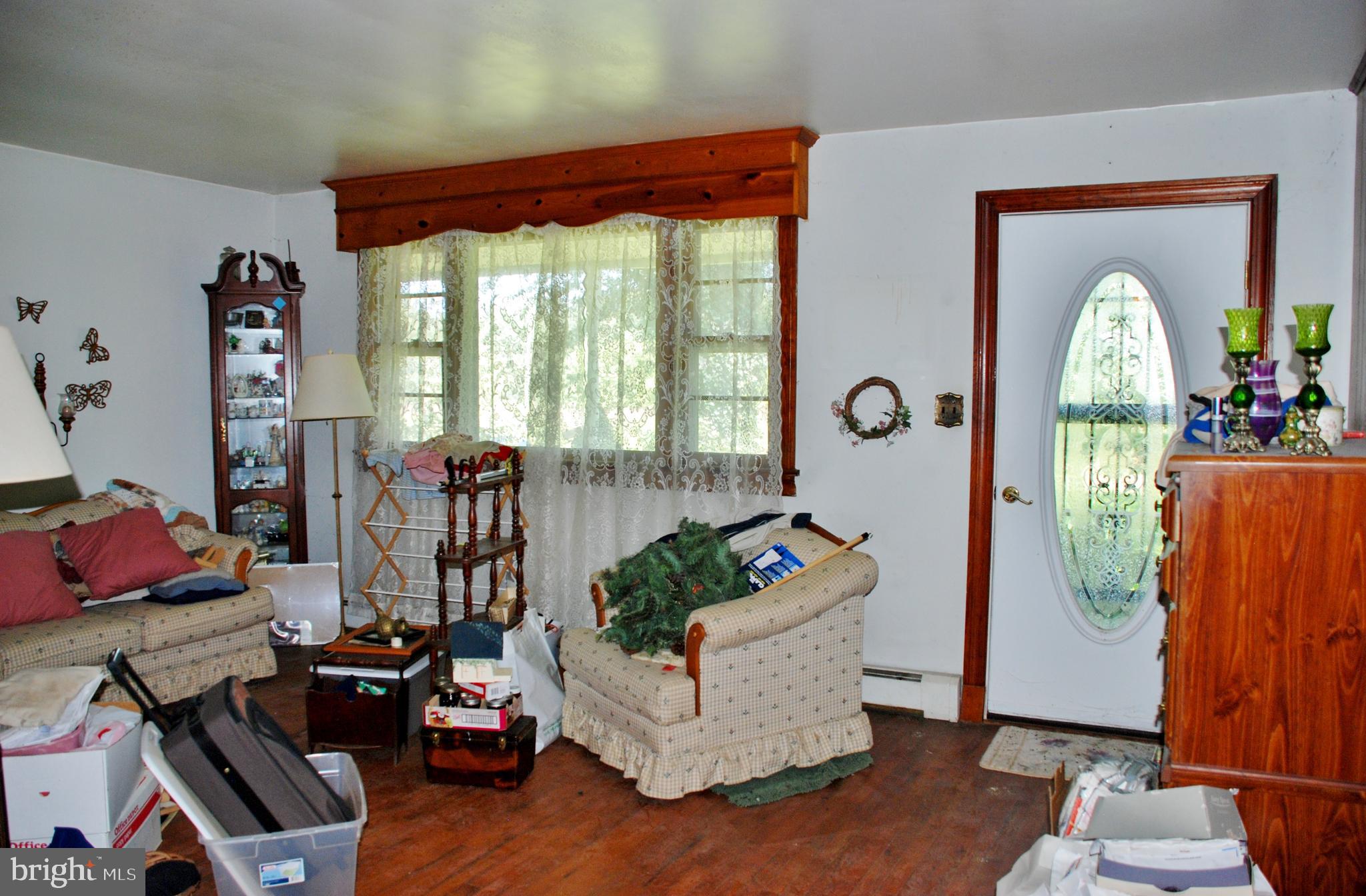 13130 Dutch Hollow Road Culpeper, VA 22701 - Photo 6 of 51 Living room