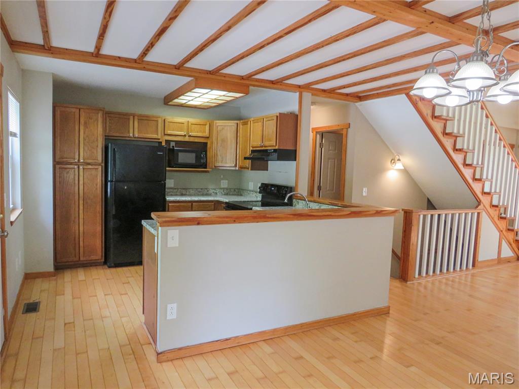 811 Shady Lane Sullivan, MO 63080 - Photo 7 of 29