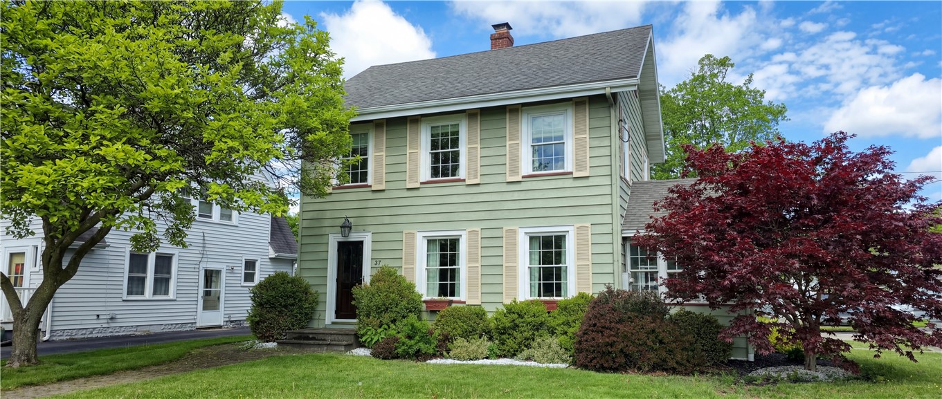 37 Clinton Street Batavia, NY 14020 - Photo 1 of 17 Front
