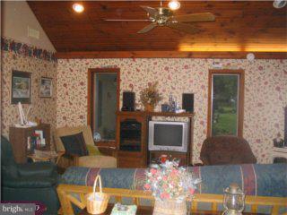 2041 North Line Street Lansdale, PA 19446 - Photo 3 of 6 Gallery Image 3