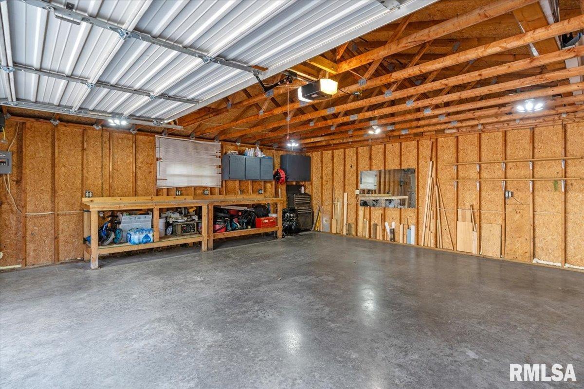 2016 Skipton Road Springfield, IL 62702 - Photo 40 of 41 Gallery Image 40