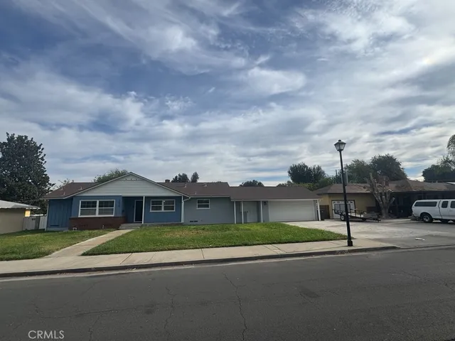 $2,995 | 3679 Crowell Avenue, Riverside, CA 92504