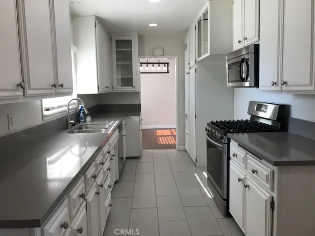 $2,995 | 3679 Crowell Avenue, Riverside, CA 92504