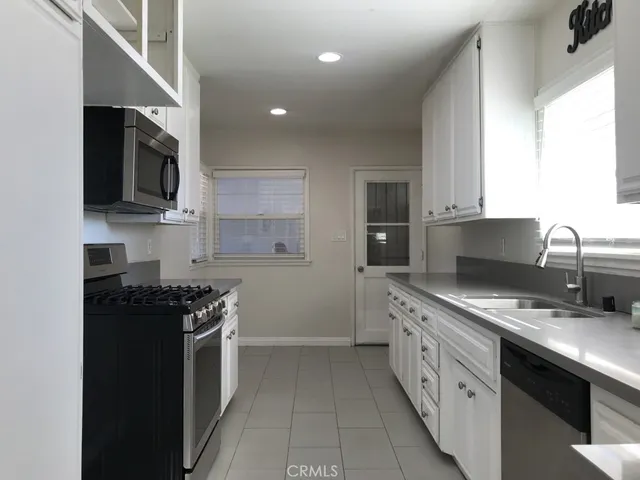 $2,995 | 3679 Crowell Avenue, Riverside, CA 92504