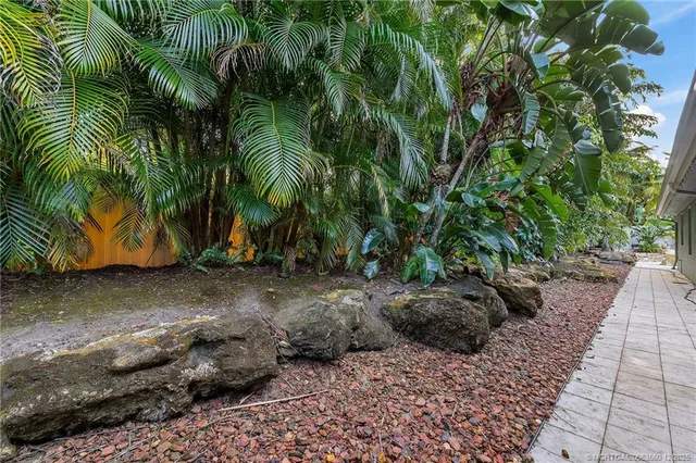 $1,395,000 | 4803 Southwest Lake Grove Circle, Palm City, FL 34990