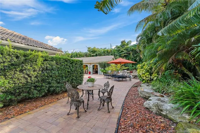 $1,395,000 | 4803 Southwest Lake Grove Circle, Palm City, FL 34990