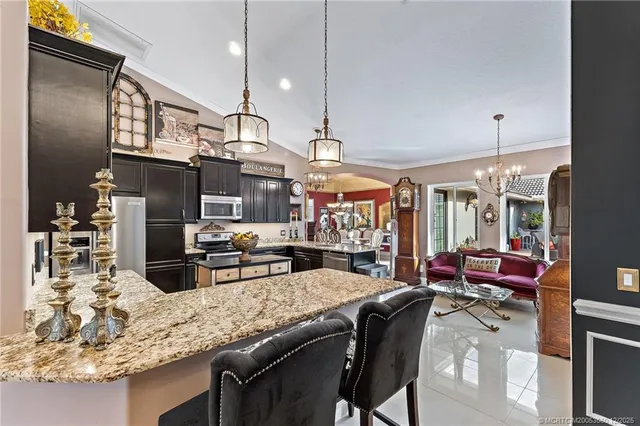 $1,395,000 | 4803 Southwest Lake Grove Circle, Palm City, FL 34990