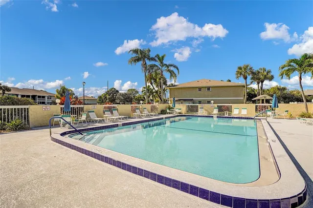 $1,750 | 1560 Southeast Royal Green Circle, Unit S 103, Port St. Lucie, FL 34952