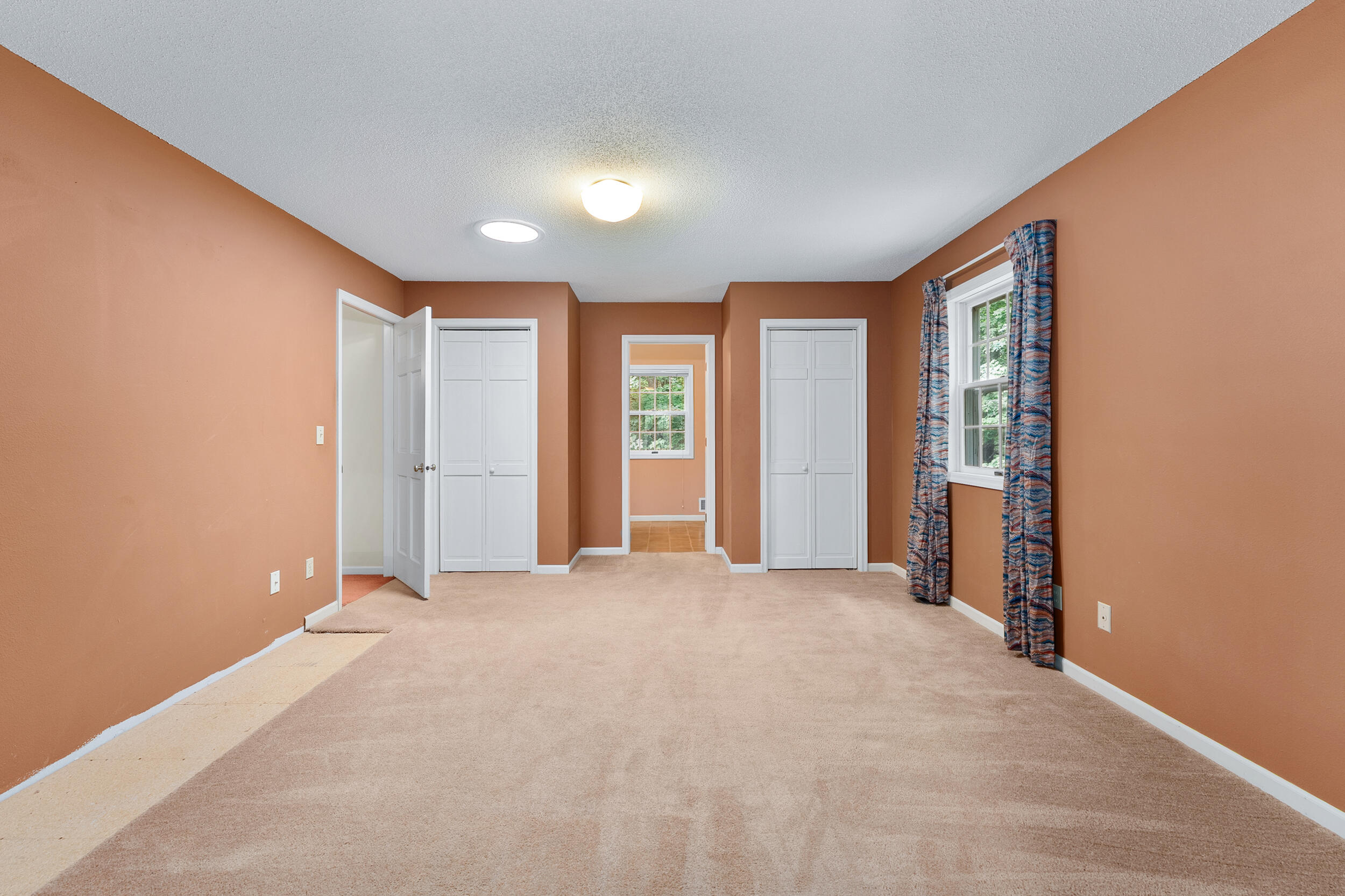 137 Canterbury Road Washington, WI 54701 - Photo 22 of 40 Plus large double wide closet in bathroom