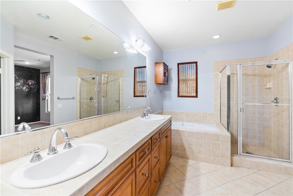 116 Chantilly Irvine, CA 92620 - Photo 16 of 31