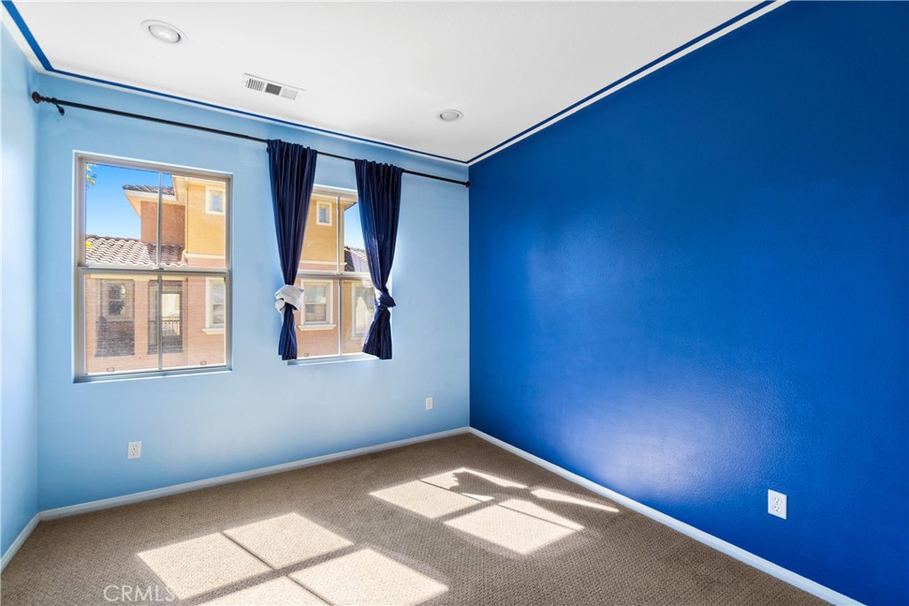 116 Chantilly Irvine, CA 92620 - Photo 22 of 31