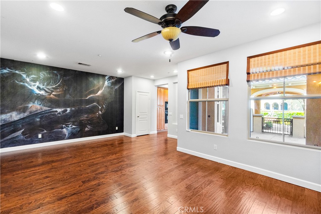 116 Chantilly Irvine, CA 92620 - Photo 3 of 31