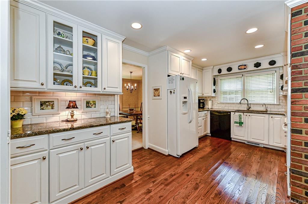 1357 Braeburn Road Charlotte, NC 28211 - Photo 14 of 40 Gallery Image 14