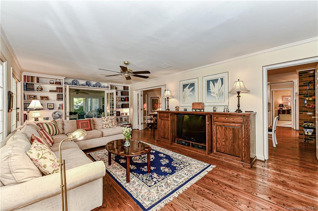 1357 Braeburn Road Charlotte, NC 28211 - Photo 24 of 40 Gallery Image 24