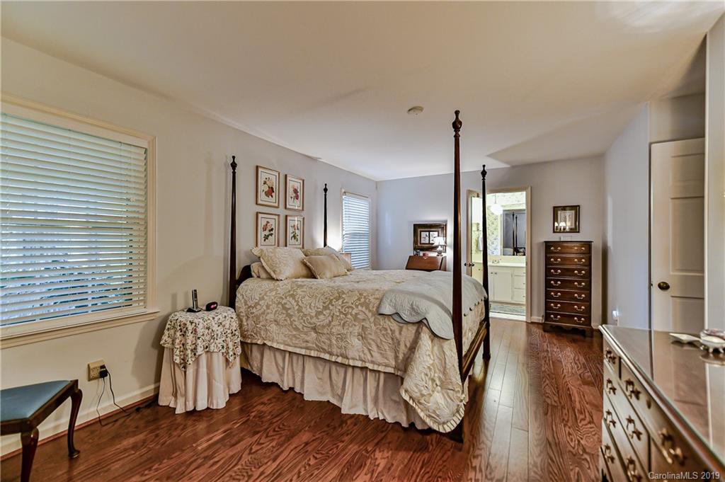 1357 Braeburn Road Charlotte, NC 28211 - Photo 29 of 40 Gallery Image 29