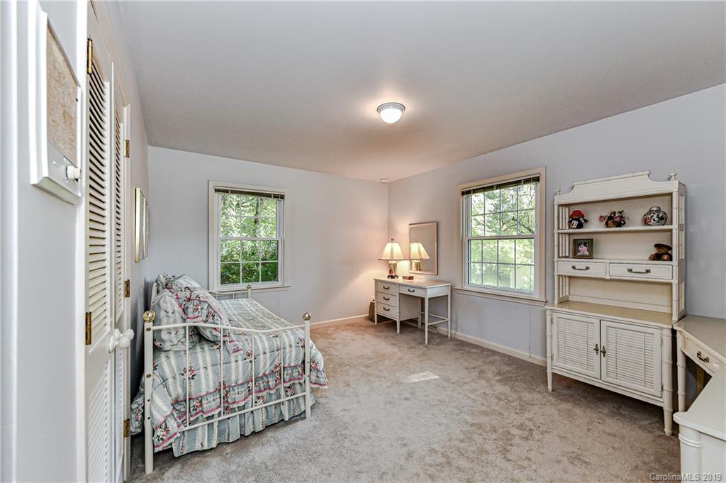 1357 Braeburn Road Charlotte, NC 28211 - Photo 36 of 40 Gallery Image 36