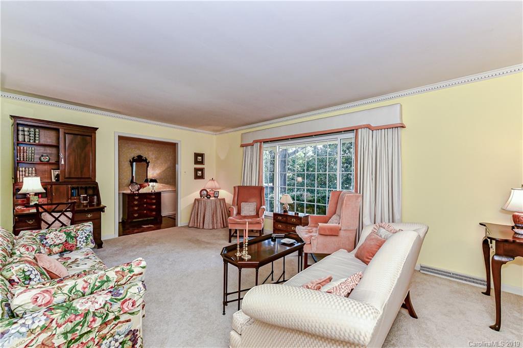 1357 Braeburn Road Charlotte, NC 28211 - Photo 8 of 40 Gallery Image 8