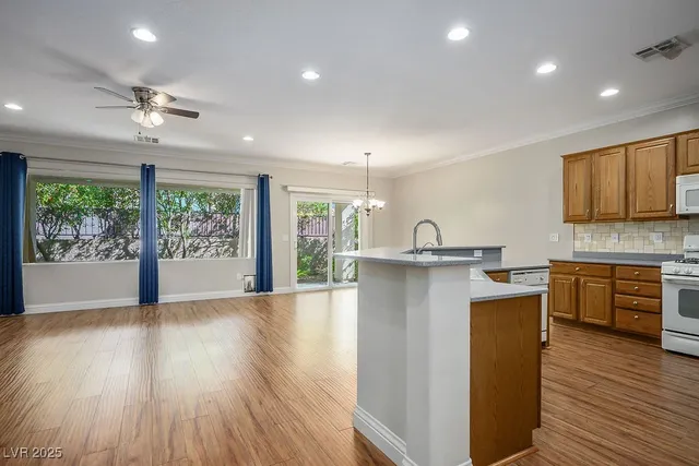 $1,860 | 2608 Centaurus Street, Henderson, NV 89044