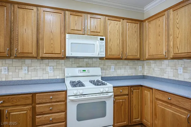 $1,860 | 2608 Centaurus Street, Henderson, NV 89044