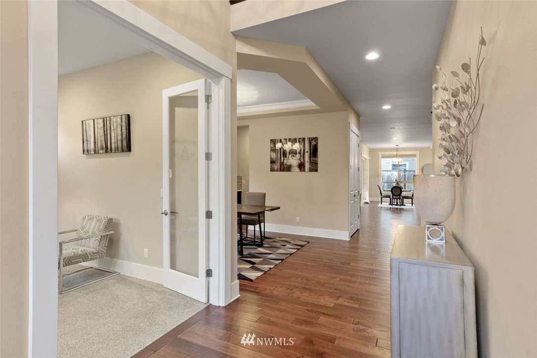 6502 Southeast 7th Place Renton, WA 98059 - Photo 4 of 25