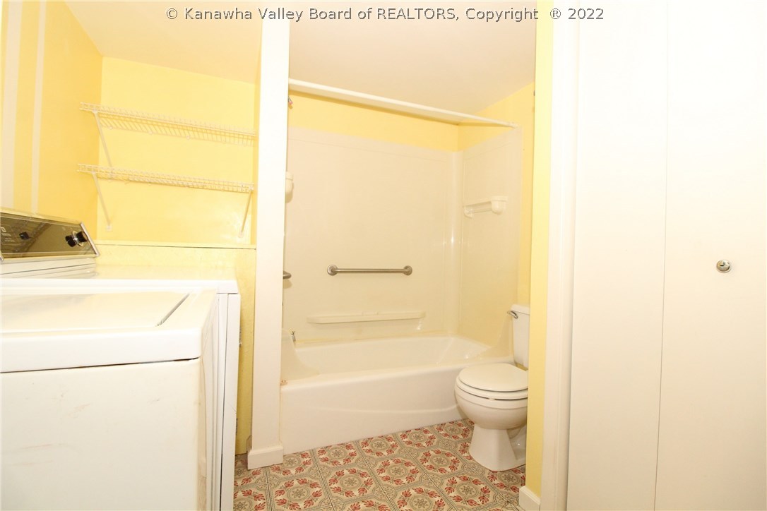 1242 Price Ridge Road Gandeeville, WV 25243 - Photo 8 of 17 Gallery Image 8